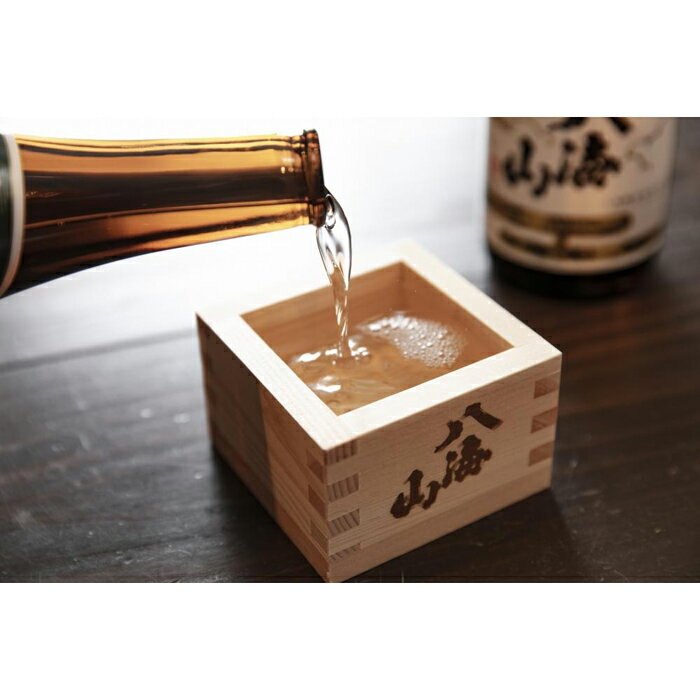 【ふるさと納税】酒 日本酒 純米大吟醸 八海山 1本 × 1800ml 越後の名酒 | お酒 さけ 人気 おすすめ 送料無料 ギフト