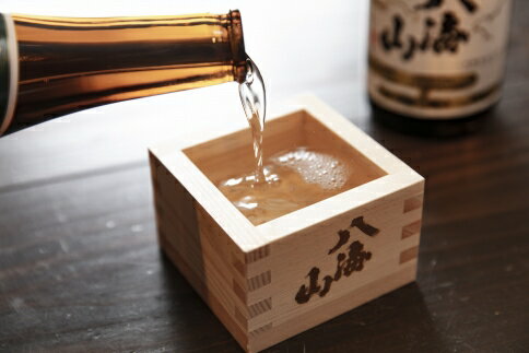 【ふるさと納税】酒 日本酒 清酒 八海山 1本 × 1800ml 越後の名酒 | お酒 さけ 人気 おすすめ 送料無料 ギフト