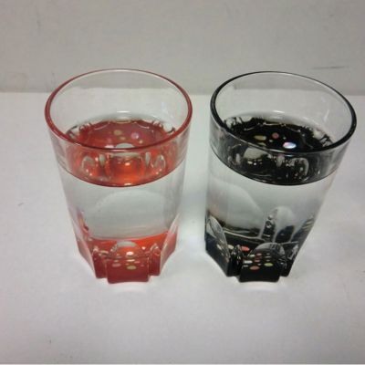 螺鈿ガラスショット(黒・朱セット) 水玉 高岡漆器 グラス 酒器 杯 盃 セット [民芸品 工芸品 雑貨 日用品 グラス コップ]