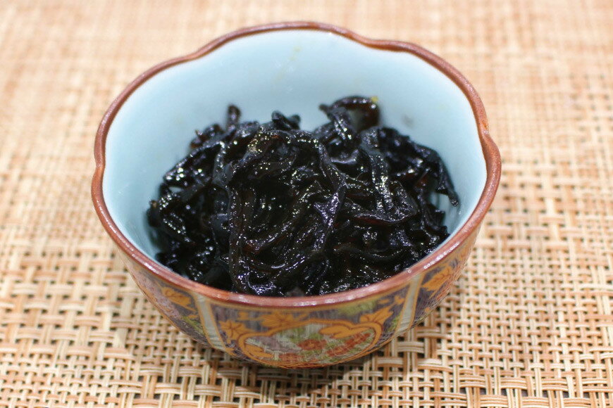 【ふるさと納税】おばあちゃんの生きくらげの佃煮 70g/くろべの太陽/富山県 黒部市 つくだに 加工食品 　お届け：※寄附申込がお盆・連休前後の場合や寄附申込が集中した場合は、お届けまでお待たせすることがございます。