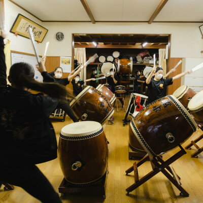 【楽土庵宿泊+越中いさみ太鼓見学付き】絹の部屋、夕朝食付き(スペシャルディナー)ペア宿泊券【1446930】