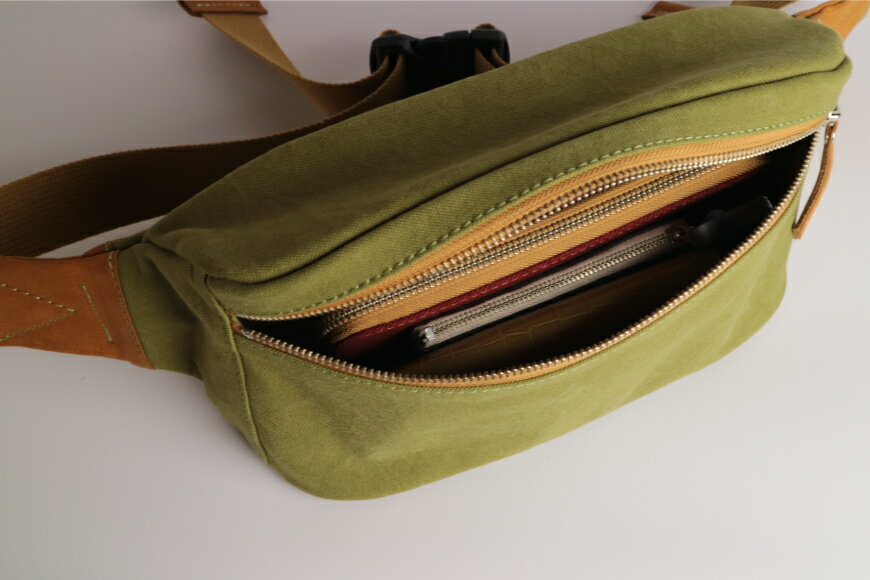 【ふるさと納税】 ボディバッグ [アトリエSASSA 富山県 朝日町 34310128]