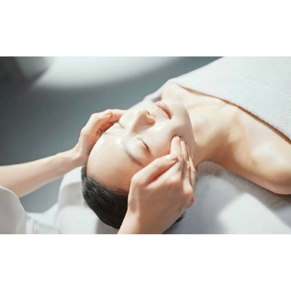 [深層筋肉に働きかける]極上フェイシャルエステ 選べるパック付(ハリor美白)(70分)