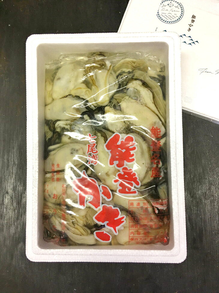 【ふるさと納税】魚介類 牡蠣／能登かき むき身（約1kg）※かならず加熱して食べてください※2024年3月中旬頃から順次発送予定※離島への配送不可のサムネイル