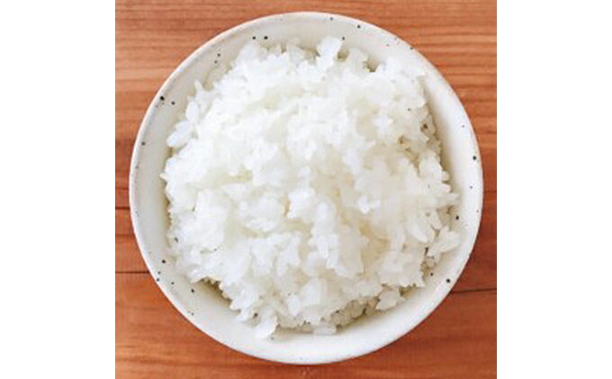 【ふるさと納税】令和7年度産　ミルキークイーン（白米10kg） お米 ライス 精米 ブランド米 ご飯 炭水化物 毎食 朝ごはん ランチ 昼ごはん 夜ごはん 食卓 主食 おにぎり 直送 低農薬 　お届け：2025年11月より出荷