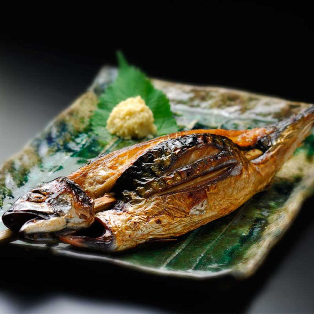 ノルウェー産 冷凍 浜焼き鯖 4本 / サバ 鯖 さば 小浜市 / 小浜海産物 [配送不可地域:北海道・沖縄・離島][BFAA133]