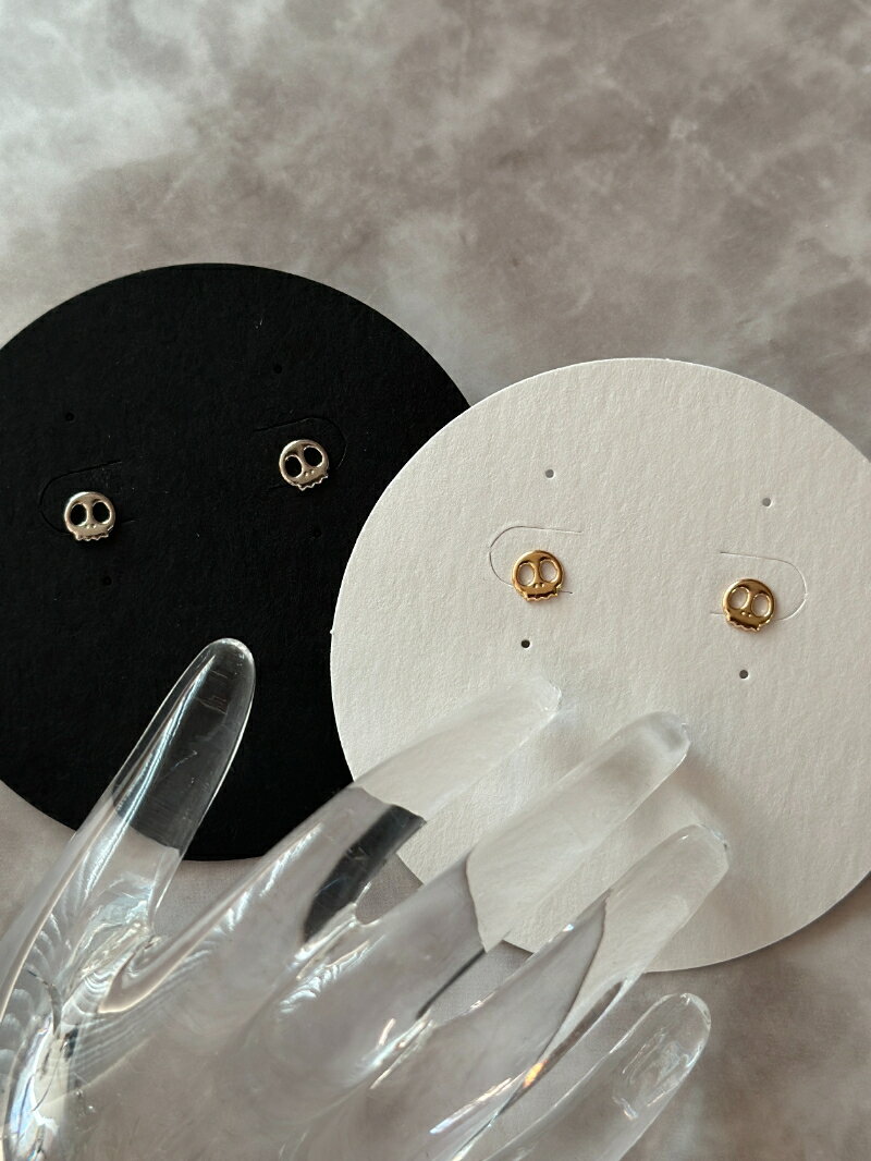 【ふるさと納税】＜ 甲府ジュエリー ＞ ピアス レディース ジュエリー アクセサリー 選べる 地金 pt900 プラチナ K18 イエローゴールド ドクロ モチーフ ギフト プレゼント ジュエリーケース付 鑑別書付 保証書付 k123-055