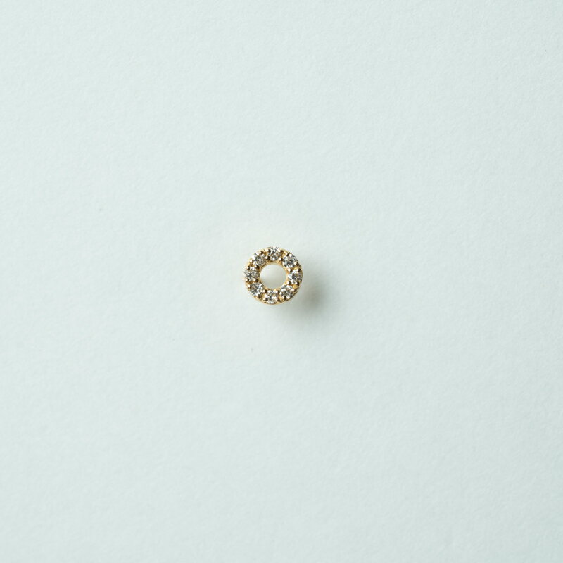 【ふるさと納税】 ピアス ジュエリー レディース アクセサリー 片耳 ダイヤモンド 約0.04ct 8石 K18 イエローゴールド シンプル ギフト プレゼント ギフトボックス付 保証書付 k220-017