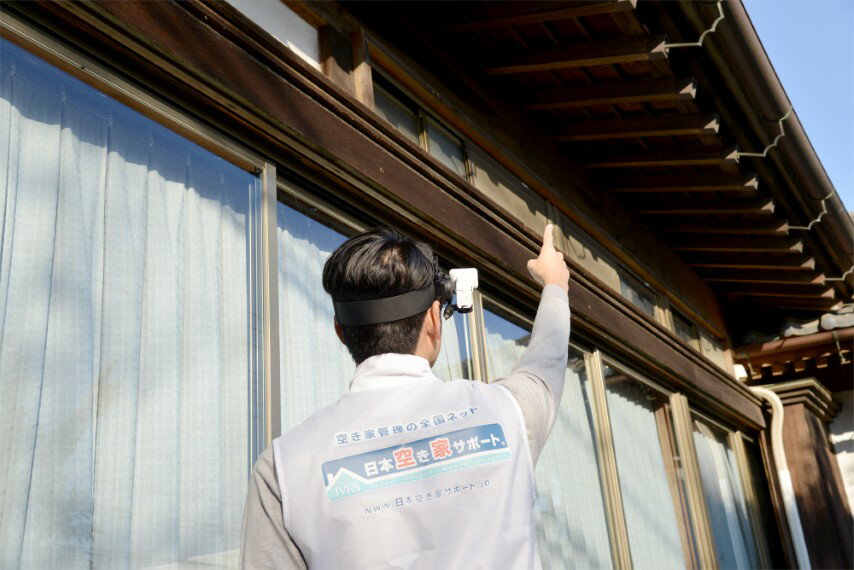 【ふるさと納税】 空き家 管理 保全 代行 屋外 定期 3ヶ月 ライトプラン 150平方メートルまで 清掃 目視点検 株式会社七保 山梨県 甲府市 k324-001