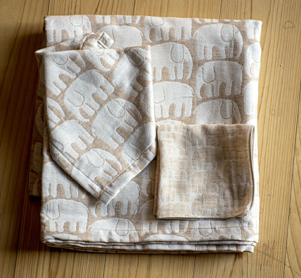 【ふるさと納税】 フィンレイソン エレファンティ オーガニックコットン ベビーセット おくるみ ハンカチ スタイ ガーゼ 北欧 生成り 優しい 肌触り テキスタイル インテリア おしゃれ ファッション ブランド プレゼント ギフト SDGs フェアトレード セット ベビー 綿100％