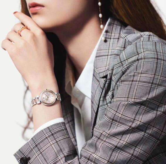 【ふるさと納税】 シチズン ソーラー電波時計 クロスシー ES9465-50W 腕時計 レディース シチズン腕時計 CITIZEN xC ES9465-50W エコドライブ ソーラー 防水 5気圧 ビジネス ウォッチ ギフト 合格祝い 入学祝い 卒業祝い 誕生日 プレゼント SDGs 女性用 シンプル