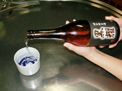 【ふるさと納税】清酒 特別純米酒 黒耀 1.8L 2本セット　【お酒・日本酒・純米酒】 画像2