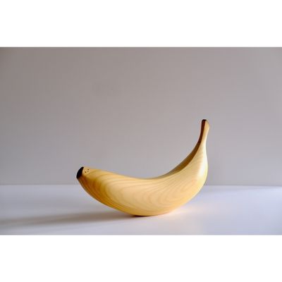 木工yamagen Banana [ インテリア 木 バナナ カヤ 削り クリアオイル 無垢 リアル おしゃれ 置物 飾り] お届け:受注生産のためお届けまでに2週間ほどかかります。