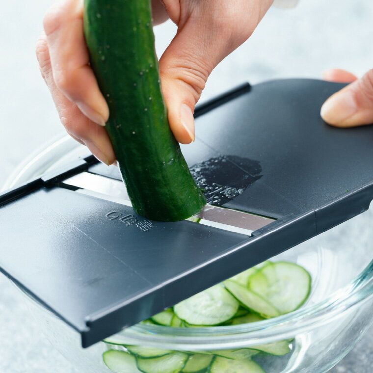 【ふるさと納税】薄切りスライサー AL-245 料理道具 調理器具 キッチンツール 調理器具 時短 スライサー 薄切り ブラック ステンレス スライス 日本製 サンクラフト