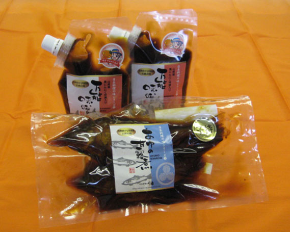 【ふるさと納税】No.161 日本料理の味シリーズ1 ／ 味噌 黒にんにく卵黄入り 万能みそ 甘露煮 岐阜県