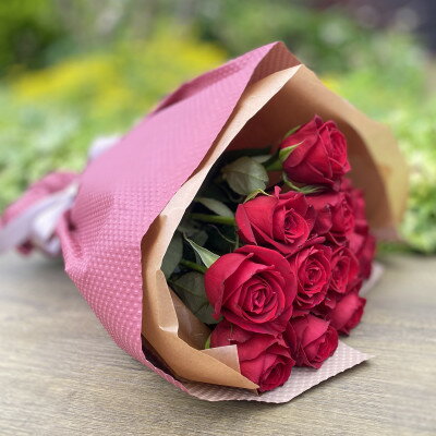 【ふるさと納税】バラの町神戸町【赤いバラ12本の花束】12の誓いのローズブーケ【配送不可地域:離島・北海道・沖縄県・東北・関東・中国・四国・九州】【129393...