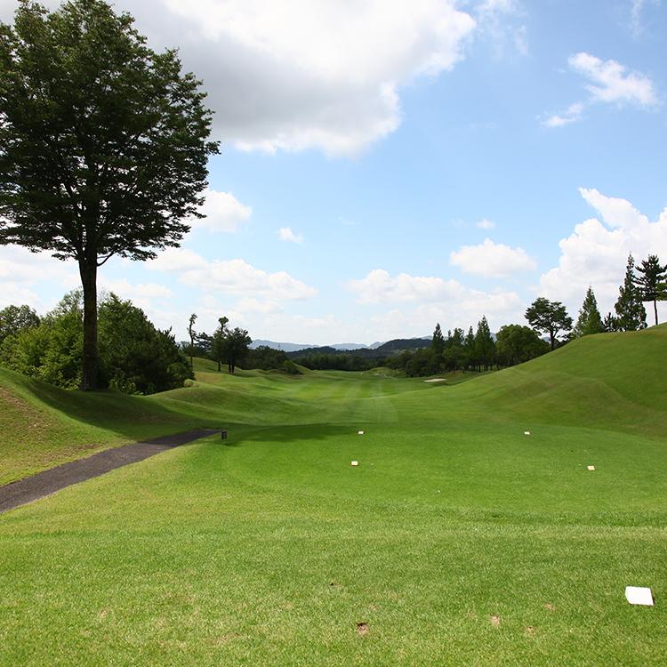 楽天岐阜県富加町【ふるさと納税】【土日祝限定　2名様】トーシンゴルフクラブセントラルコース限定