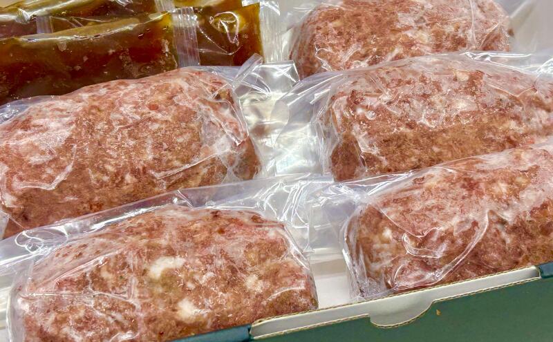 【ふるさと納税】牛肉 冷凍 【静岡牛極肉ハンバーグ】静岡牛 150g×5個入 極肉ハンバーグ 特製ソース付き 国産 お惣菜 はんばーぐ おかず お弁当 静岡 島田市 ご当地 グルメ f222097-shimada-10000908 静岡県島田市 サンプル画像3