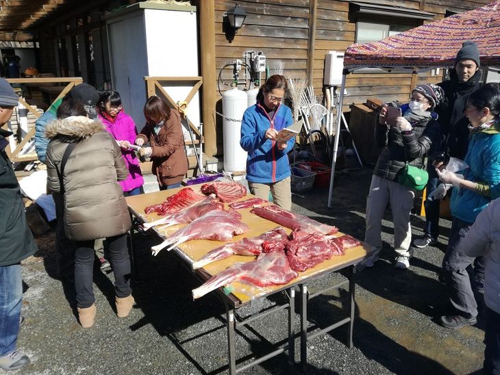 【ふるさと納税】富士山の麓で‘鹿の解体’体験(...の紹介画像3