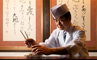 【ふるさと納税】【山椒香る炙り鯖1枚半使った料亭の本格鯖寿司(バッテラ昆布)】【お寿司・焼き鯖寿司・サバ・寿司】