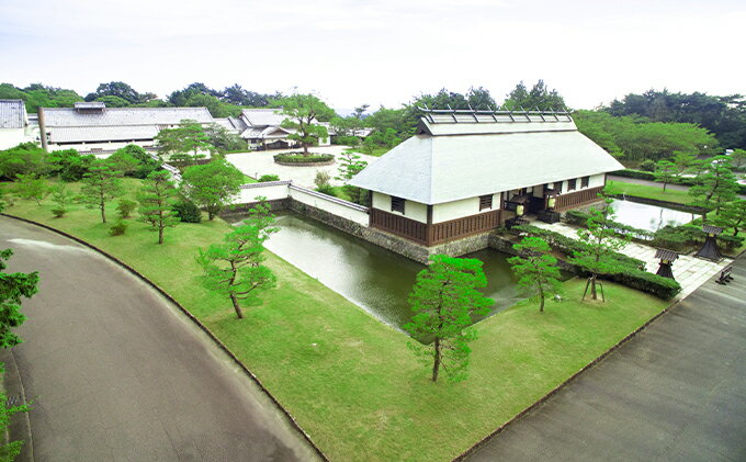 静岡の旅行券（宿泊券） 【ふるさと納税】葛城 北の丸 ペア宿泊券（1泊2食 舞コース）家族旅行 人気 厳選 料理 グルメ 家族 夫婦 静岡 旅行 袋井市　【 チケット 葛城北の丸 2人 ペア 1泊 】