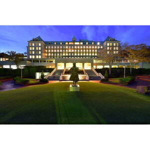 【ふるさと納税】Stay&Golfペアチケット（1泊2食1ラウンド）静岡カントリー浜岡コース＆ホテル