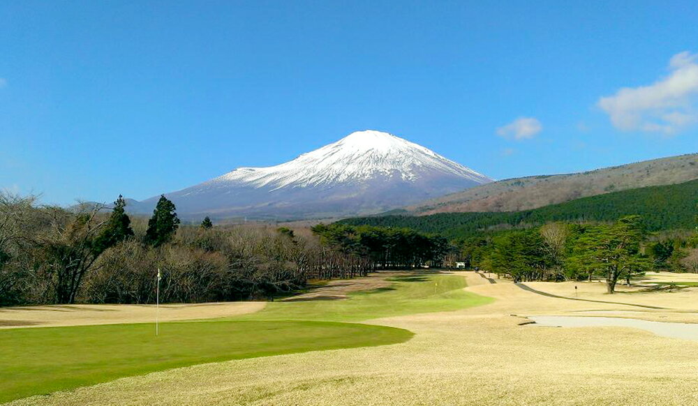 【ふるさと納税】富士篭坂36ゴルフクラブ プレー利用券 | 計8000円分～ 選べる 利用券 チケット 1枚 4000円×2枚～ 5枚 10枚 20枚 ゴルフ ゴルフ場 ゴルフプレー券 ゴルフ利用券 富士山 おしゃれ ゴルフコース リゾートコース 券 静岡県 小山町 送料無料