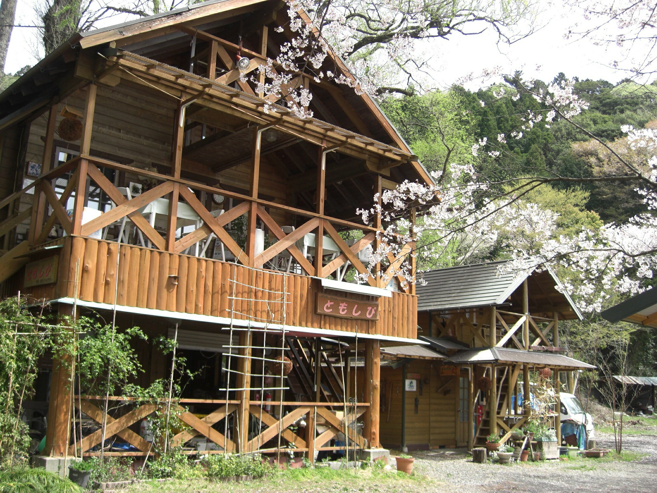 宿泊 静岡 / [1日1組限定]ロッジ風農家民宿「ともしび」ペア宿泊券(朝夕2食付)