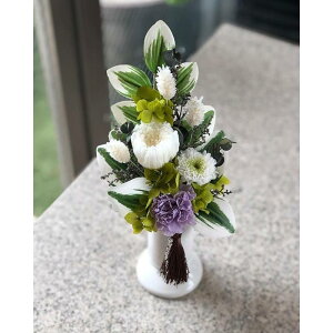【ふるさと納税】静謐な心を届けるお供え花 プリザーブドフラワー・静花(クリアケース入り) ホワイト×グリーン×パープル