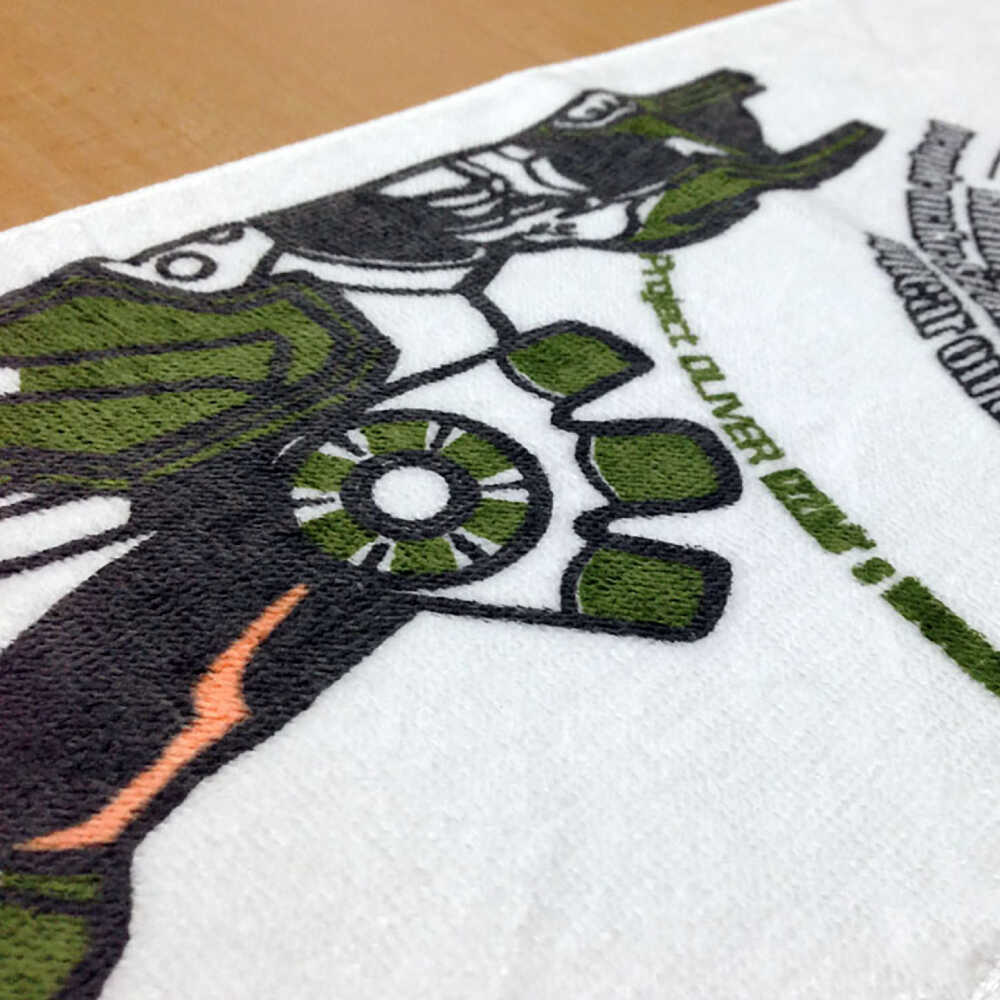 【ふるさと納税】陶神オリバーマフラータオル2枚+缶バッジセット / タオル マフラータオル 陶神オリバー 缶バッジ ヒーロー ご当地 キャラクター / 瀬戸市 / IZZAO's WORKS[BBAO008]