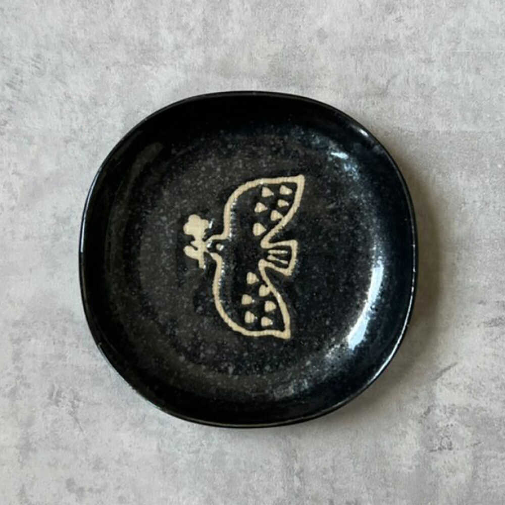 【ふるさと納税】【瀬戸焼】 TORI to HA 小皿 5枚 (黒結晶) 【カネ三商店】 / 食器 皿 プレート ギフト / 瀬戸市[BBDD052] f232041-seto-10001673 愛知県瀬戸市 サンプル画像2