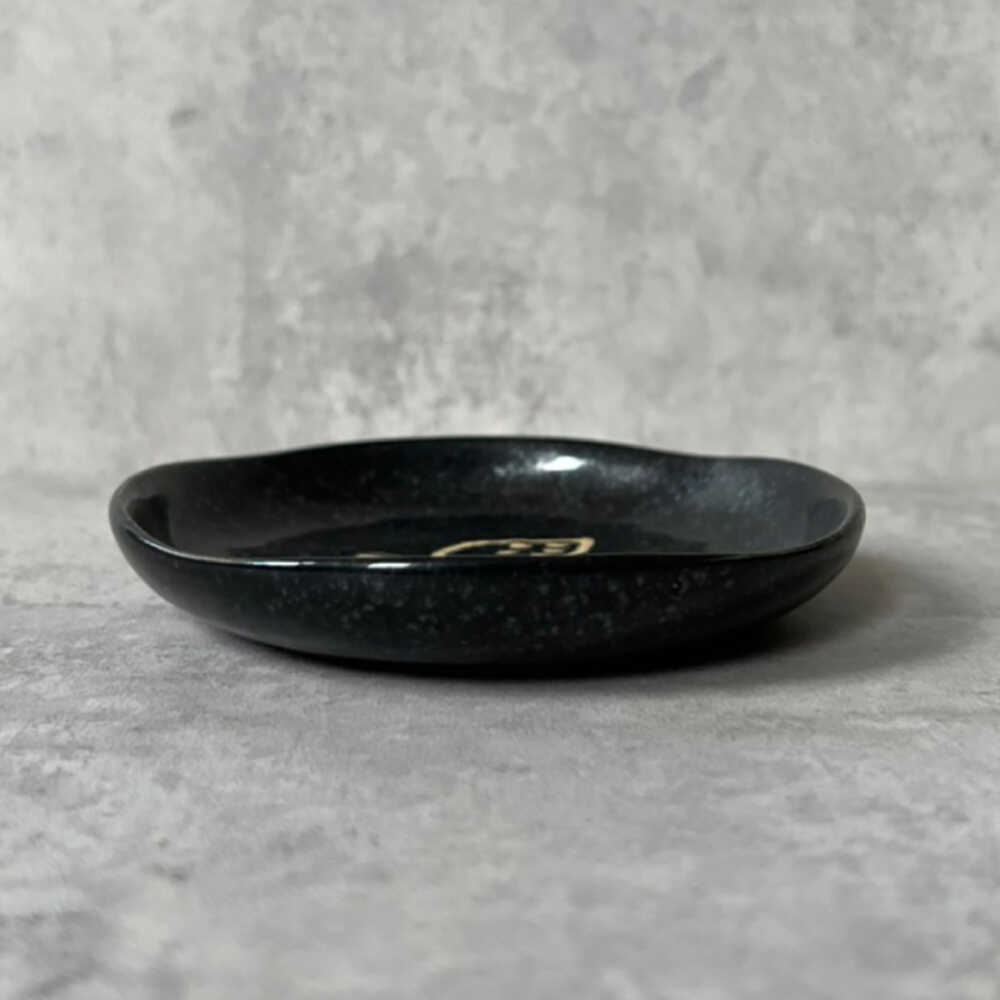 【ふるさと納税】【瀬戸焼】 TORI to HA 小皿 5枚 (黒結晶) 【カネ三商店】 / 食器 皿 プレート ギフト / 瀬戸市[BBDD052] f232041-seto-10001673 愛知県瀬戸市 サンプル画像3
