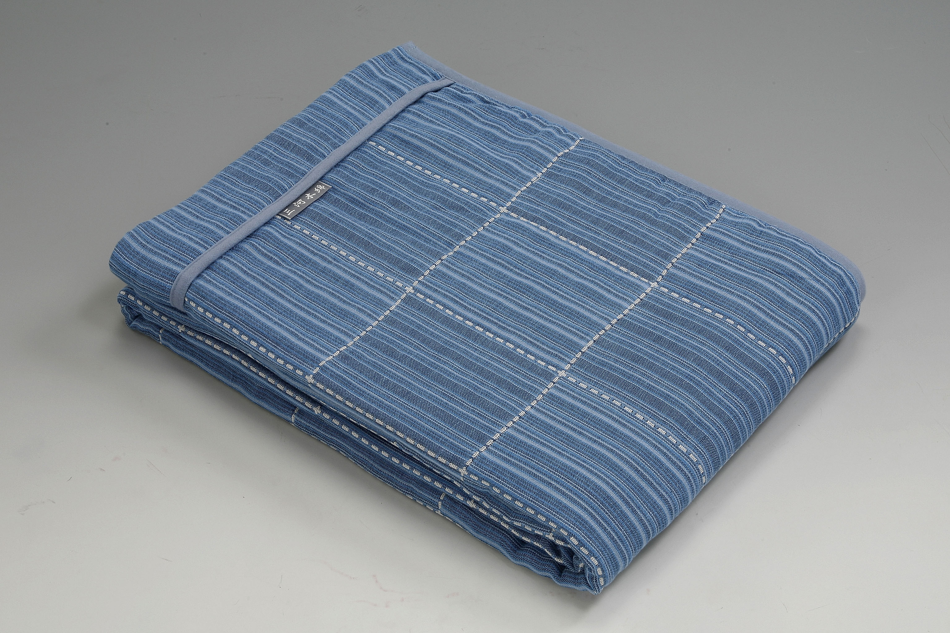 【ふるさと納税】G0054【洗えば洗うほど気持ちいい！】三河木綿 6重 ガーゼケット シングル 綿100％ 天然素材 子ども 夏 お昼寝 掛布団 1枚 ブルー 木綿 日本製 通気性 保温性 初夏 春夏 涼しい 蒸し暑い 上質 高級 やわらかい 寝汗 5重 8重 3重 オールシーズン 洗える 快眠