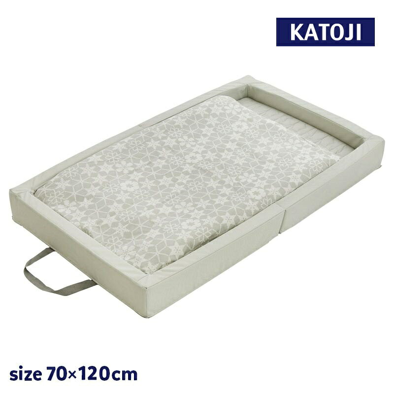 【ふるさと納税】折りたたみベビー布団（スノークリスタル）｜カトージ KATOJI ブランド 子育て ベビー用品 赤ちゃん 子ども 子供 布団 ふとん ベビー かわいい 折り畳み 寝具 おりたたみ 柄 折りたたみ ミニ ミニサイズ