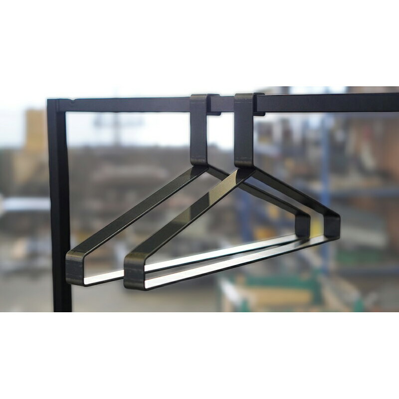 【ふるさと納税】アイアンハンガー【2本セット】ハンガー 鉄 おしゃれハンガー アイアン製 シック 日用雑貨 ディスプレイ インテリア ファッション雑貨 工業製品 愛知県 知立市 送料無料