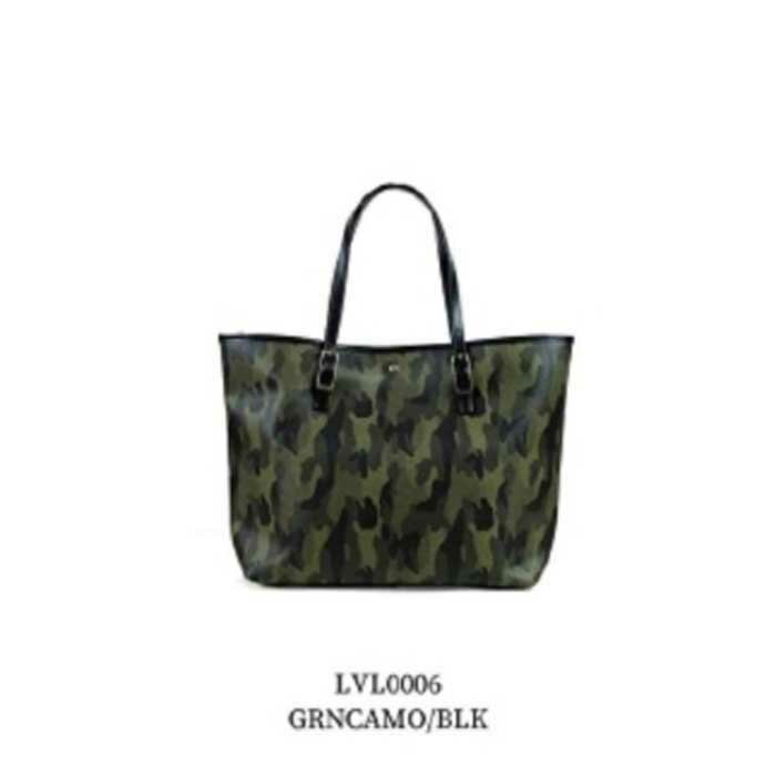 【ふるさと納税】レザー調トートバッグ　GRNCAMO/BLK【LVL0006 】 | アイディールカンパニー IDEALSTORE 防水 撥水 バッグ 自社工場