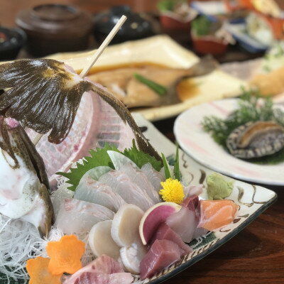 【ふるさと納税】まるは本館(豊浜漁港前)のお食事券 3000円分【1148227】