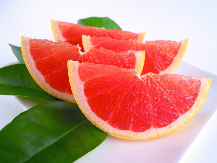 【ふるさと納税】農園完熟果実絞り 国産(美浜町産)グレープフルーツ100％ジュース ＆グレープフルーツバームクーヘンセットが大人気返礼品になっている理由とは　ふるさと納税　人気　返礼品　ランキング