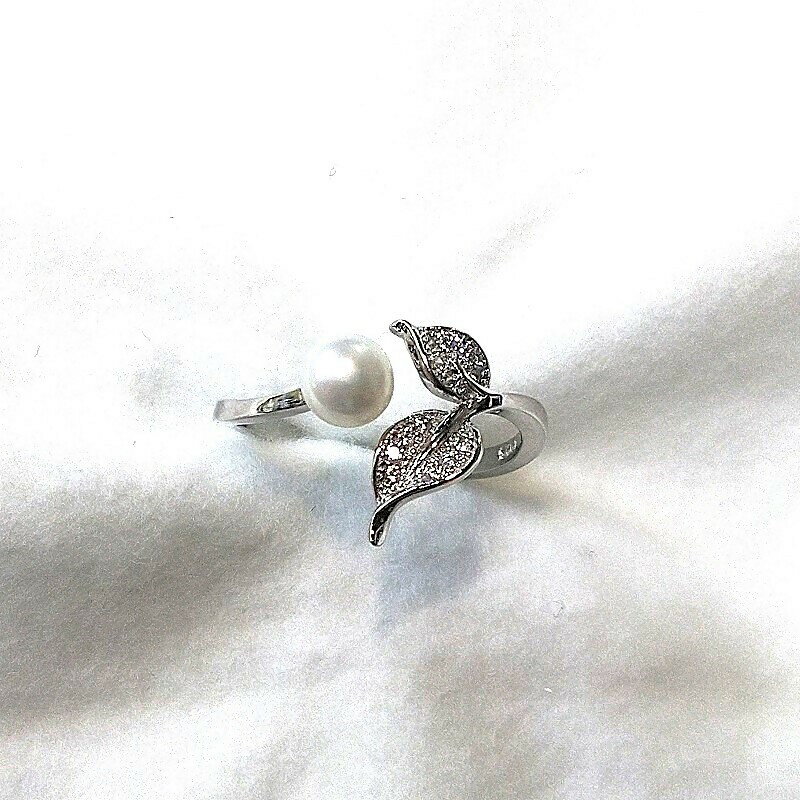 1925 リング・ふた葉(淡水本真珠・ボタン)SV製 リング 真珠の指輪 ファッションリング シルバー製リング 淡水真珠 母の日プレゼント 結婚記念日ギフト 自分へのご褒美 カジュアルアクセサリー フリーサイズ クリスマスプレゼント オシャレ エレガント