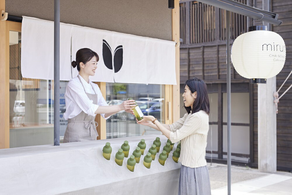 【ふるさと納税】伊勢茶の飲み比べとボトルのセット 三重県産 お茶 緑茶 煎茶 茶葉 携帯用 持ち運び用 朝ボトル フィルターインボトル 香小町 伊勢玉緑茶