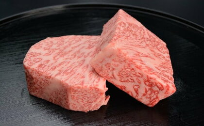 松阪牛ロース芯だけステーキ150g 2枚 松阪牛 松坂牛 牛肉 ブランド牛 高級 和牛 日本三大和牛 国産 霜降り ステーキ肉 ロース肉 キャンプ アウトドア BBQ バーベキュー 冷凍