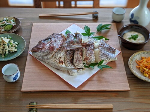 【ふるさと納税】【冷蔵】寶鯛の西京漬け　片身×2/　たい　産直　新鮮　海鮮　贅沢なお頭付　南伊勢　ブランド　伊勢志摩