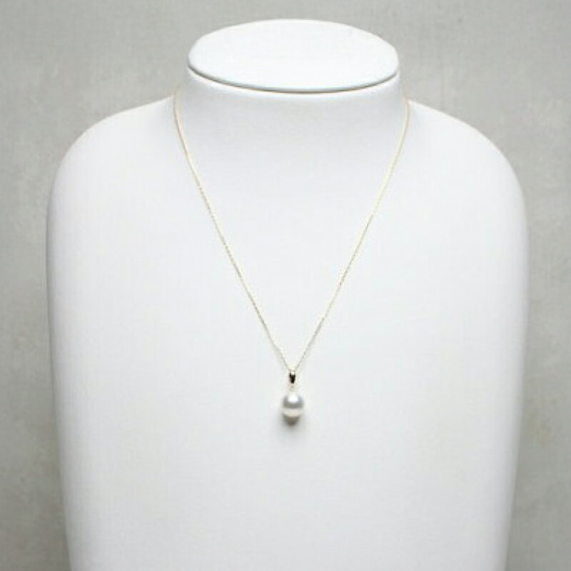 【ふるさと納税】 真珠 ペンダント 9mm K18 大粒 アコヤ真珠 アクセサリー ネックレス ファッション ジュエリー akoya パール 高級 プレゼント 贈り物 贈答品 お祝い 誕生日 記念日 冠婚葬祭 慶事 弔事 結婚式 卒業式 入学式 三重県 伊勢 志摩 南伊勢町 パールハヤシ