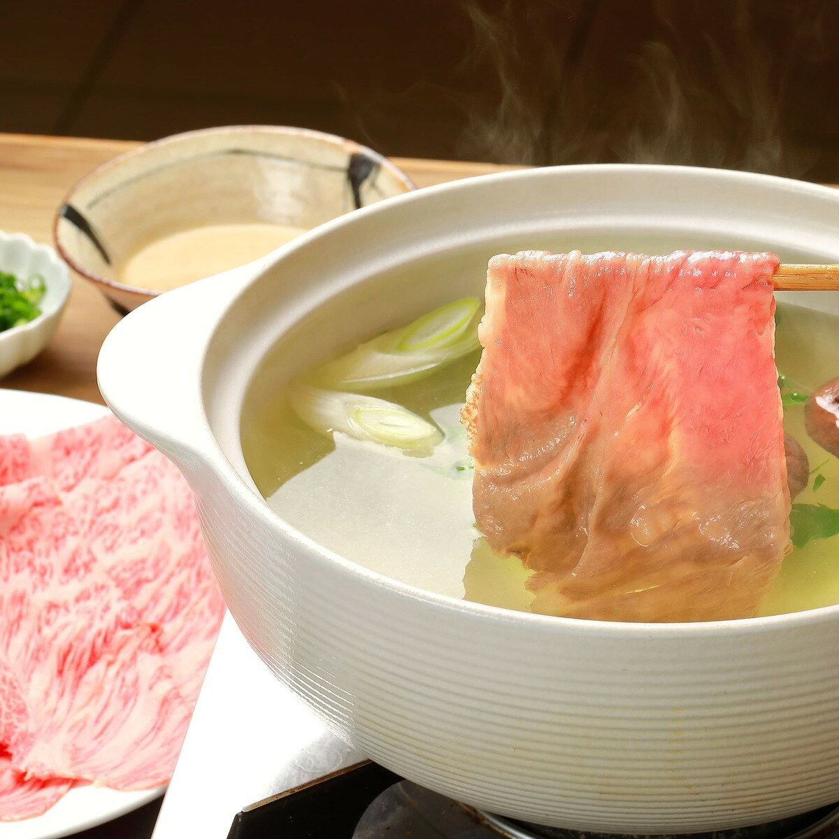 【ふるさと納税】近江牛「かど萬」しゃぶしゃぶ用モモ肉 約550g f252018-otsu-10001122 滋賀県大津市 サンプル画像3