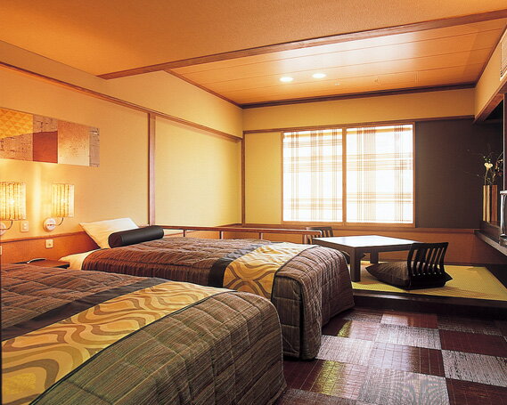 【ふるさと納税】S010 【おごと温泉湯元館】お部屋タイプおまかせ・はなれ葭蘆葦宿泊利用券ペア1枚 ／ 2名1泊 朝夕2食付き 露天風呂付き客室 旅行 琵琶湖 チケット