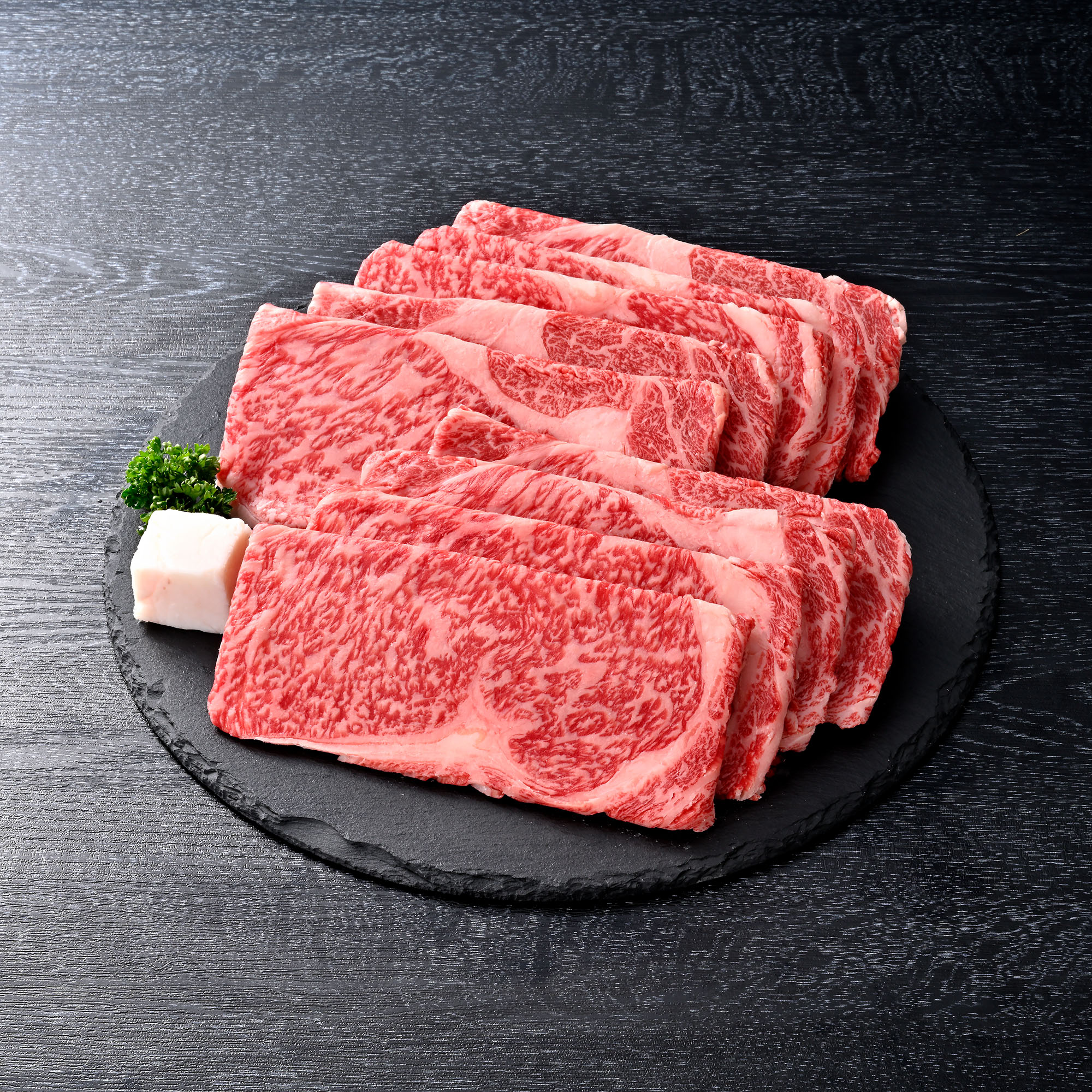 【ふるさと納税】【森三商会】4等級以上の未経産雌牛限定　近江牛特選すき焼き 500g（ロース・肩ロース）