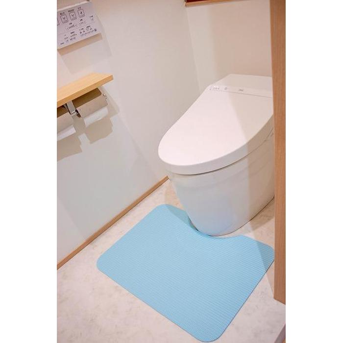 洗濯いらず、ずれない、抗菌 のふく楽 トイレマット(・トイレマット×1枚 ・サイズ:長さ48cm 幅65cm 厚み5mm )(カラー選択可) | 雑貨 日用品 人気 おすすめ 送料無料