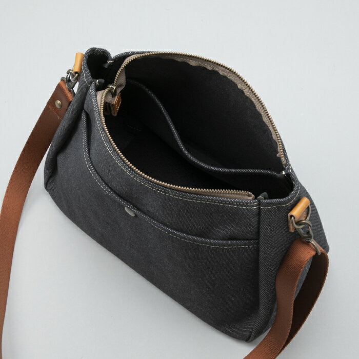 【ふるさと納税】【J-196】kii工房　帆布かばん　プランプショルダー　先染め黒 【高島屋選定品】