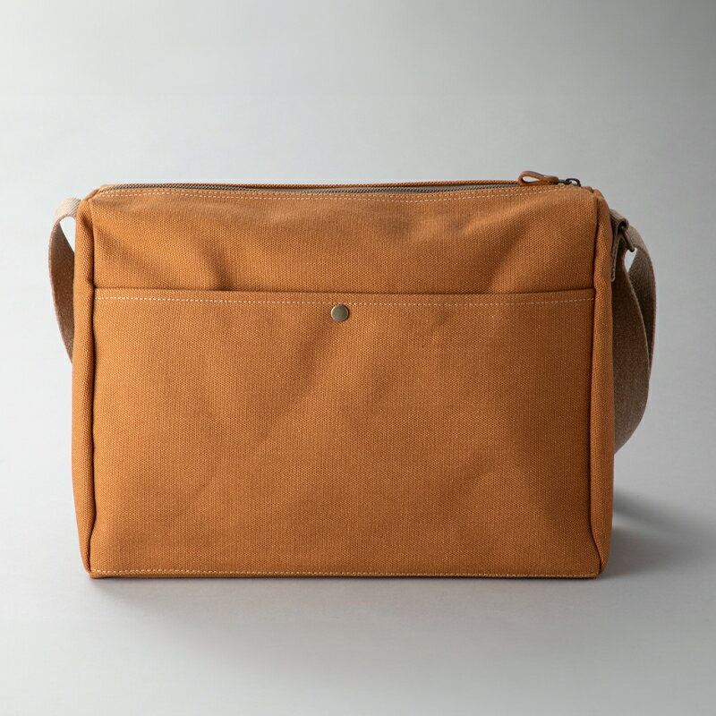 【ふるさと納税】【J-235】kii工房　帆布かばん　ボックスショルダー　横　先染めキャメル【高島屋選定品】