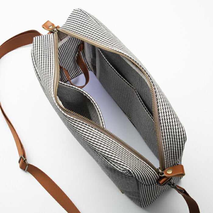 【ふるさと納税】【J-249】kii工房　帆布かばん　ボックスショルダーLサイズ 千鳥柄【高島屋選定品】